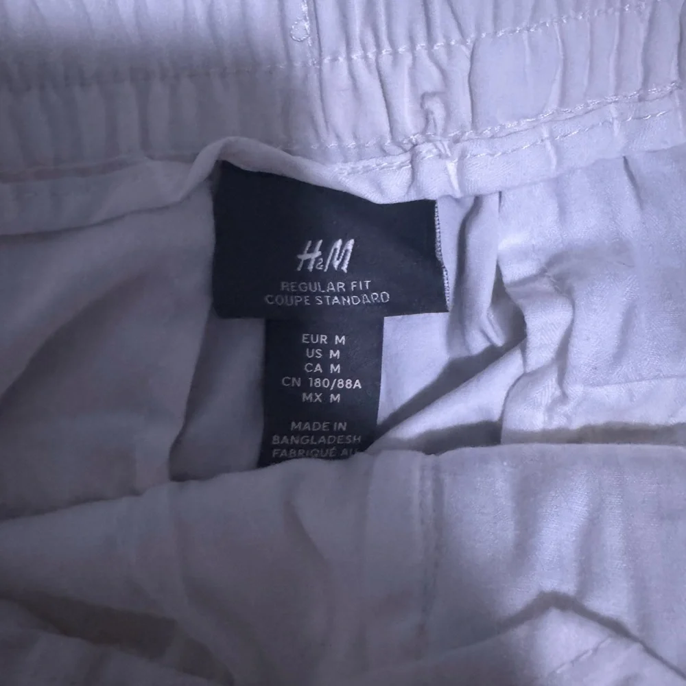 H&M White Drawstring Shorts - Picture 3 of 3